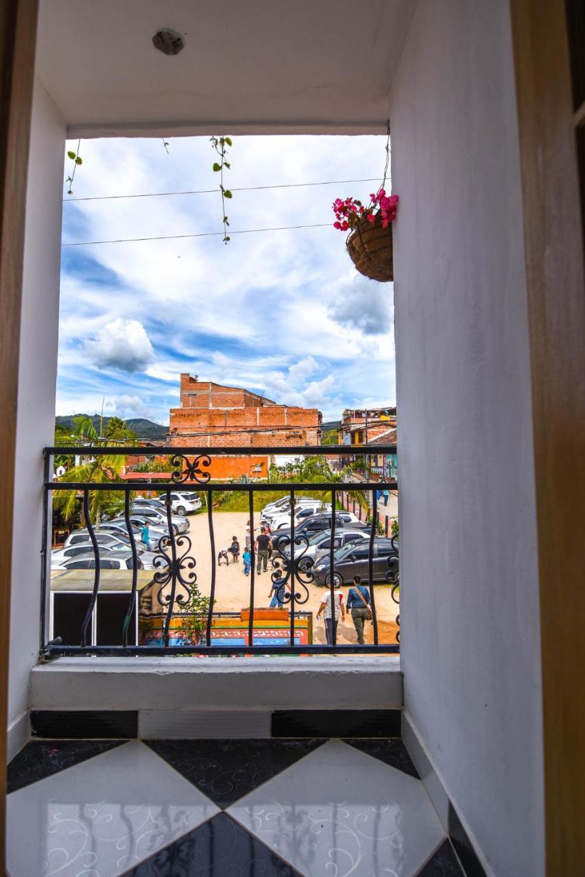 Hotel El Paisaje Guatapé Kültér fotó